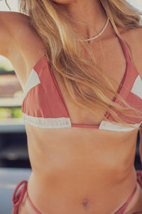 Top Waves-Rose and White